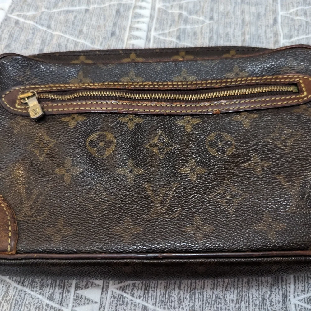 Authentic Louis Vuitton Clutch - Marley Dragonne   cosmetics, toiltery - Picture 2 of 14